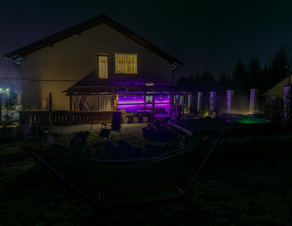 Luna Home Bistriţa Eksteriør bilde