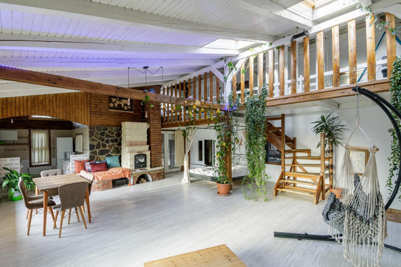 Luna Home Bistriţa Eksteriør bilde